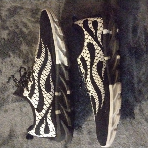 BRONAX black&white art style👟🆕 non used. Perfect condition. Check pics! - Picture 4 of 12